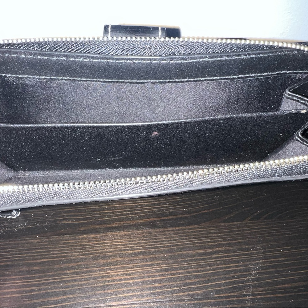 Wallets - Picture 8 of 11